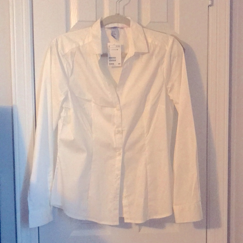H&M, size 12 white buttoned down dress shirt